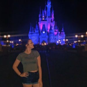 Meet your Posher, Breanna